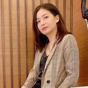 Meet your Posher, Vicky